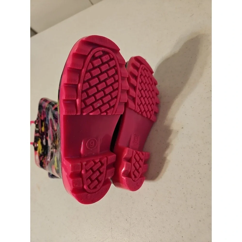Little Girl's Pink Rain Boots Colorful‎ Heart Girls Size 9 New